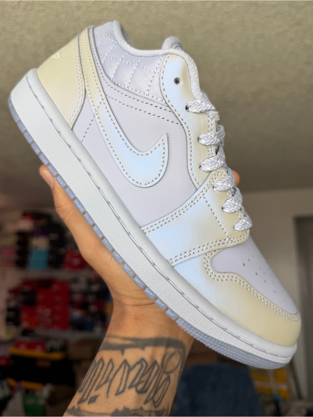 Jordan 1 low W 🔥 special edition 
Brand new